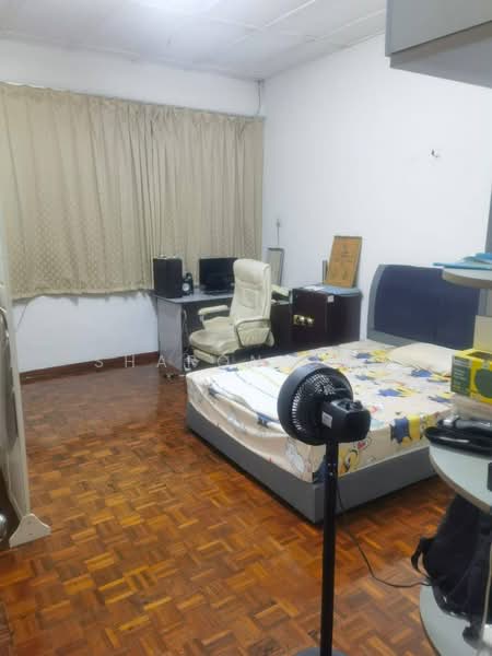 2-storey Terraced House for Sale in Taman Ungku Tun Aminah (Skudai) - Sharon Ong - Bedroom - PropertyGuru.com.my