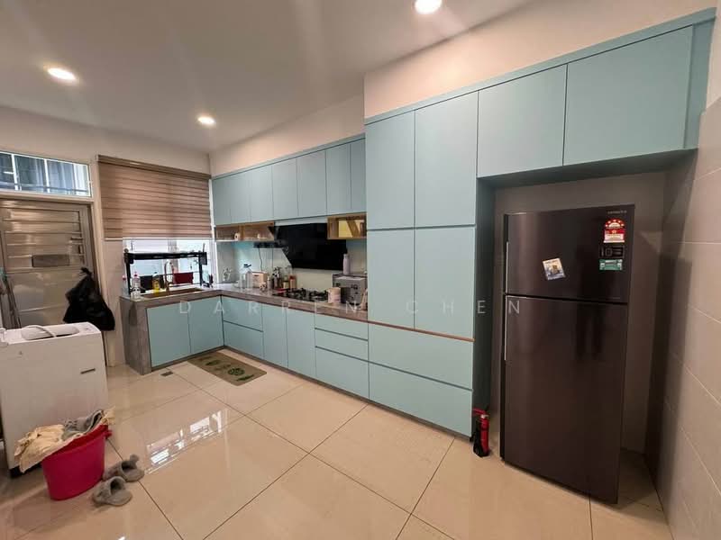Rumah Berkembar untuk Dijual di Taman Adda Heights (Tebrau) - Darren Chen - Kitchen - PropertyGuru.com.my