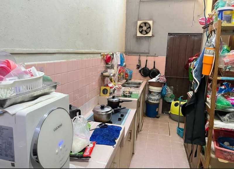Rumah Teres 2 Tingkat untuk Dijual di Pulau Tikus (Penang) - Kshio P'ng - Kitchen - PropertyGuru.com.my