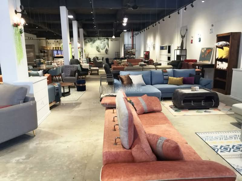 Kedai untuk Disewa di Bandar Utama (Selangor) - Elaine Chong (Elle) - Living Room - PropertyGuru.com.my