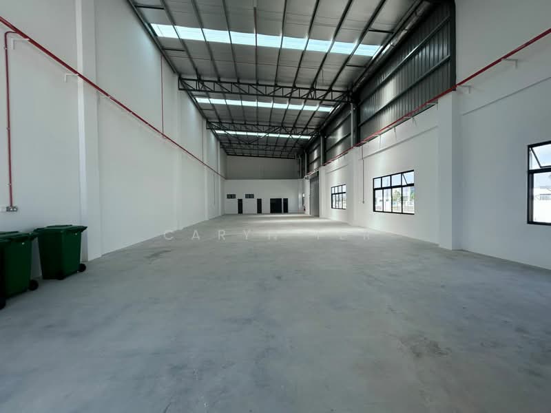Cluster Factory for Rent in Eco Business Park 1 (Johor Bahru) - Caryn Ter - Interior - PropertyGuru.com.my