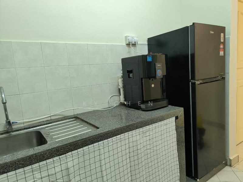 Kondominium untuk Disewa di Green Avenue Condominium - KY CHEN - Kitchen - PropertyGuru.com.my