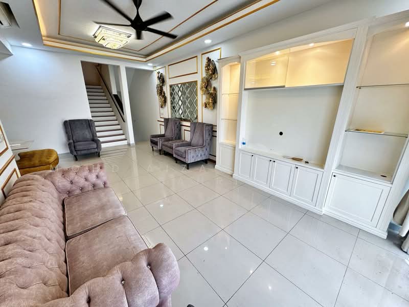 Semi-Detached House for Sale in Kajang (Selangor) - Mohd Aizat Saiful Bahri - Living Room - PropertyGuru.com.my