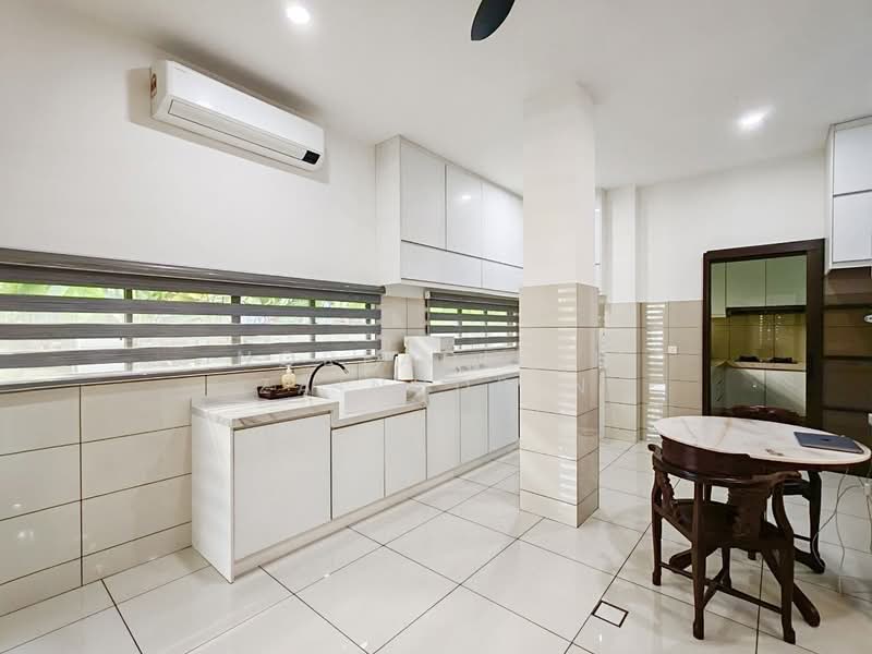 Rumah Berkembar untuk Dijual di Denai Alam (Shah Alam) - NORFADILAH ZAINUDDIN - Kitchen - PropertyGuru.com.my