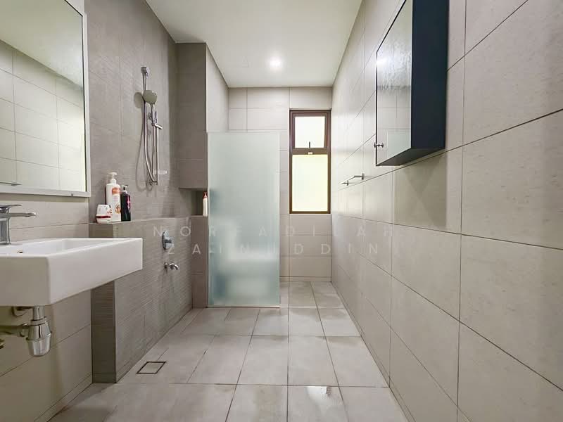 Rumah Berkembar untuk Dijual di Denai Alam (Shah Alam) - NORFADILAH ZAINUDDIN - Bathroom - PropertyGuru.com.my