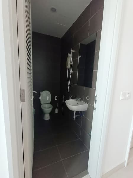 Condominium for Sale at The Light Collection III - Jake Khoo - Bathroom - PropertyGuru.com.my