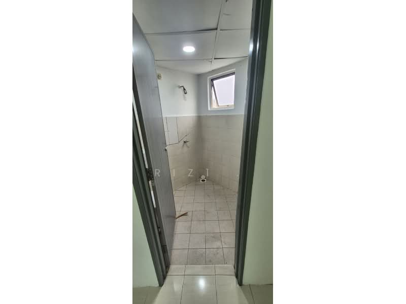 Pangsapuri untuk Dijual di One Selayang - RIZ1 . - Bathroom - PropertyGuru.com.my