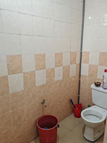 Terraced House for Rent in Bandar Botanic (Klang) - Sit Yong Hao - Bathroom - PropertyGuru.com.my