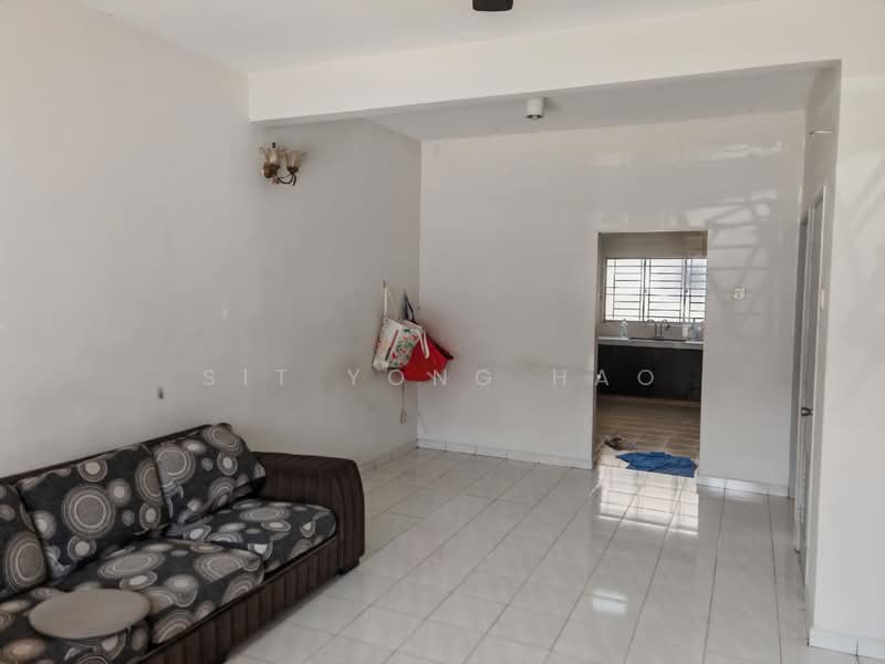 Terraced House for Rent in Bandar Botanic (Klang) - Sit Yong Hao - Living Room - PropertyGuru.com.my