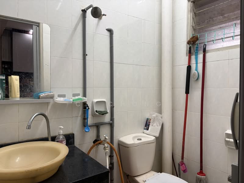 Rumah Teres untuk Dijual di Bandar Mahkota Cheras (Cheras) - CK Chong - Bathroom - PropertyGuru.com.my