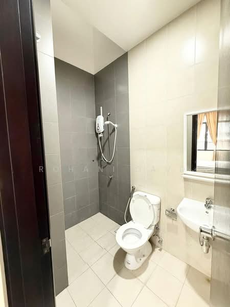 Semi-Detached House for Rent in Taman Jenderam Harmoni (Dengkil) - Rohani Daud - Bathroom - PropertyGuru.com.my