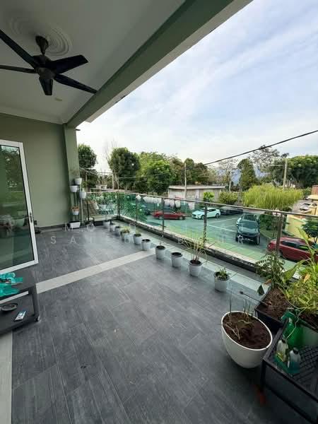 Rumah Teres 3 Tingkat untuk Dijual di Ampang (Selangor) - Mohd Aizat Saiful Bahri - Balcony - PropertyGuru.com.my