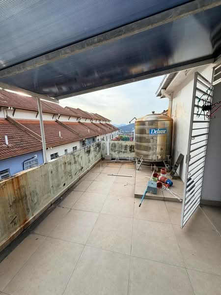 Rumah Teres 3 Tingkat untuk Dijual di Ampang (Selangor) - Mohd Aizat Saiful Bahri - Balcony - PropertyGuru.com.my