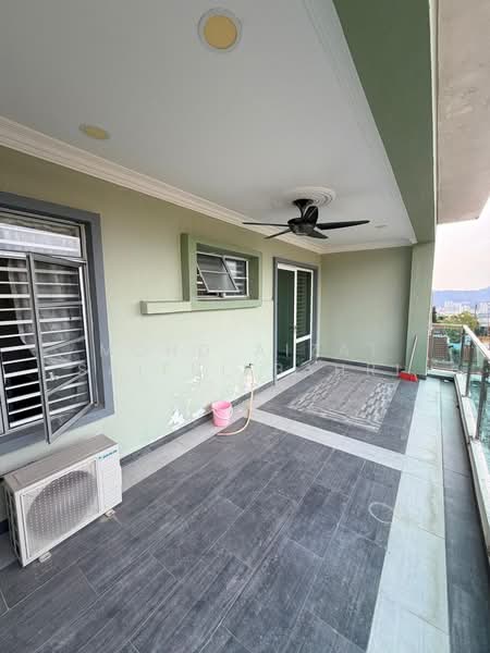 Rumah Teres 3 Tingkat untuk Dijual di Ampang (Selangor) - Mohd Aizat Saiful Bahri - Balcony - PropertyGuru.com.my