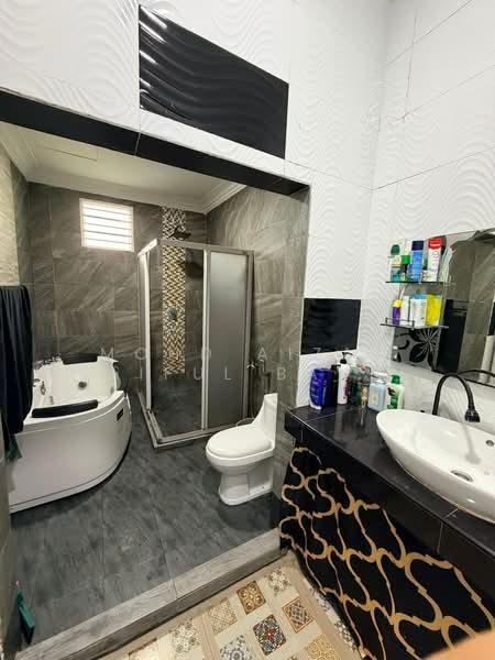 Rumah Teres 3 Tingkat untuk Dijual di Ampang (Selangor) - Mohd Aizat Saiful Bahri - Bathroom - PropertyGuru.com.my