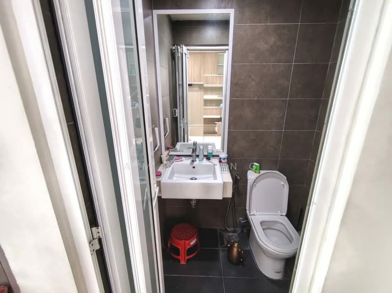 Service Residence for Sale at The Loft @ ZetaPark - Amber Ng - Bathroom - PropertyGuru.com.my