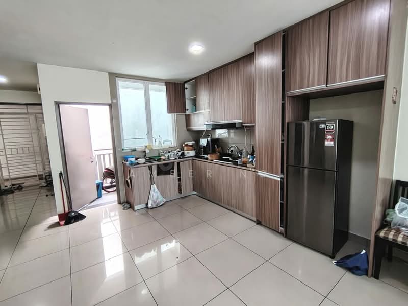 Service Residence for Sale at The Loft @ ZetaPark - Amber Ng - Kitchen - PropertyGuru.com.my