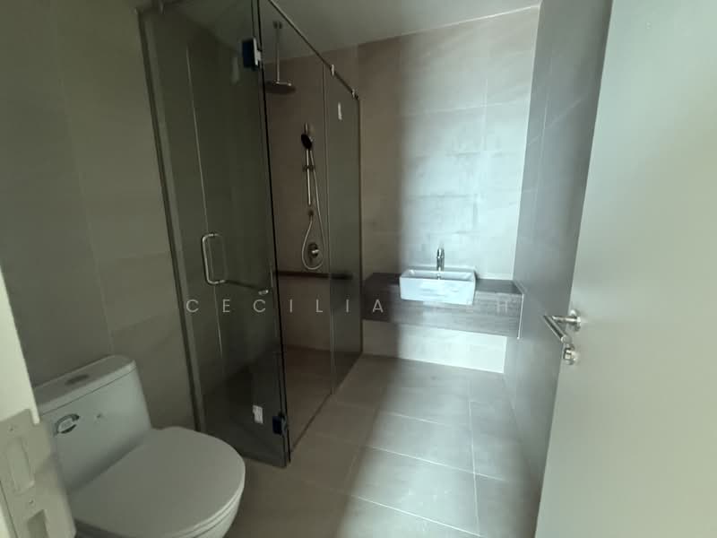 Servis Apartment untuk Disewa di Edelweiss @ Tropicana Gardens - Cecilia Beh - Bathroom - PropertyGuru.com.my