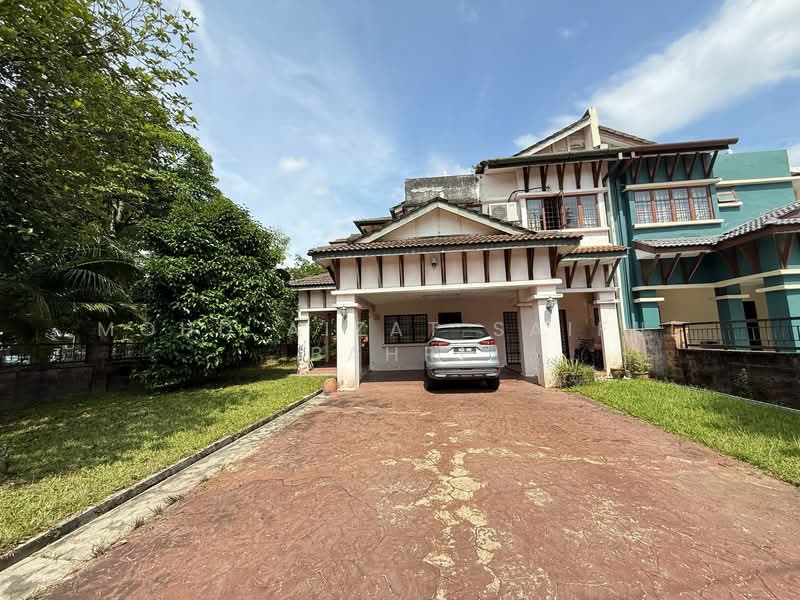 2-storey Terraced House for Sale in Bukit Jelutong (Shah Alam) - Mohd Aizat Saiful Bahri - Exterior - PropertyGuru.com.my