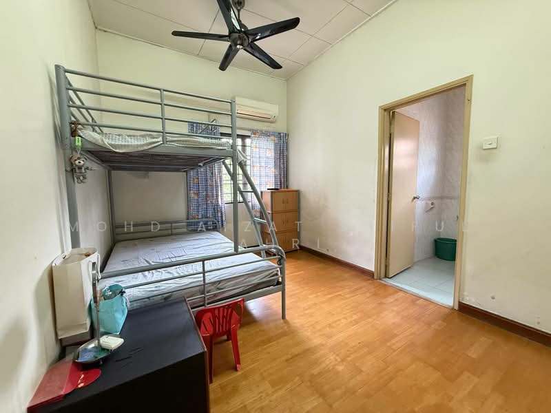 2-storey Terraced House for Sale in Bukit Jelutong (Shah Alam) - Mohd Aizat Saiful Bahri - PropertyGuru.com.my