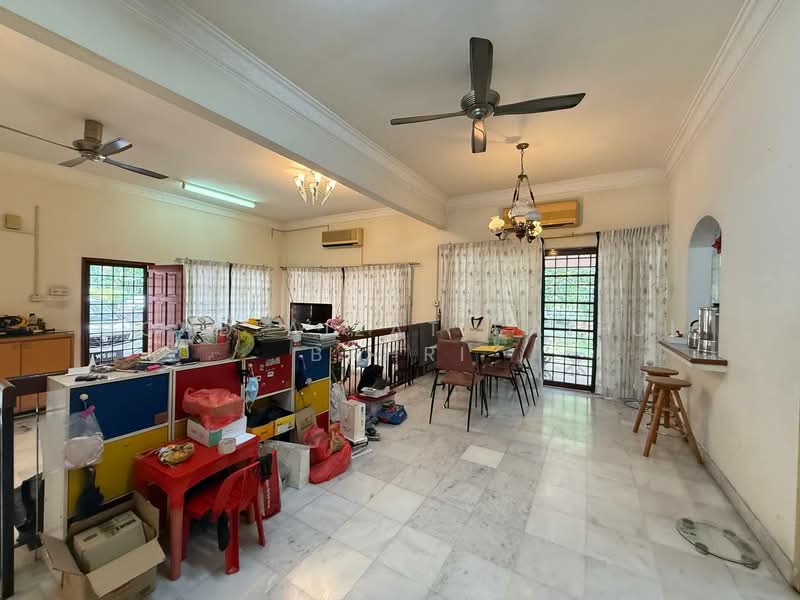 2-storey Terraced House for Sale in Bukit Jelutong (Shah Alam) - Mohd Aizat Saiful Bahri - PropertyGuru.com.my