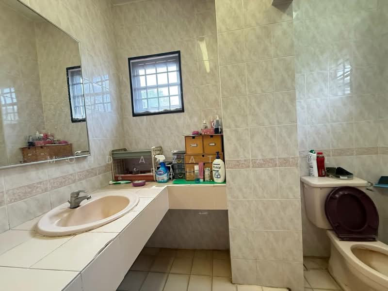 2-storey Terraced House for Sale in Bukit Jelutong (Shah Alam) - Mohd Aizat Saiful Bahri - PropertyGuru.com.my