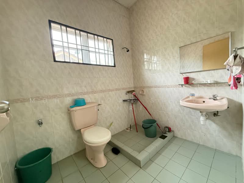 2-storey Terraced House for Sale in Bukit Jelutong (Shah Alam) - Mohd Aizat Saiful Bahri - PropertyGuru.com.my