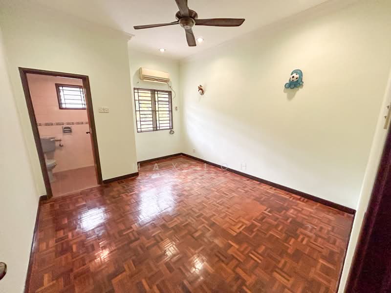 2-storey Terraced House for Sale in Kota Kemuning (Shah Alam) - Max Loh - Bedroom 2 - PropertyGuru.com.my