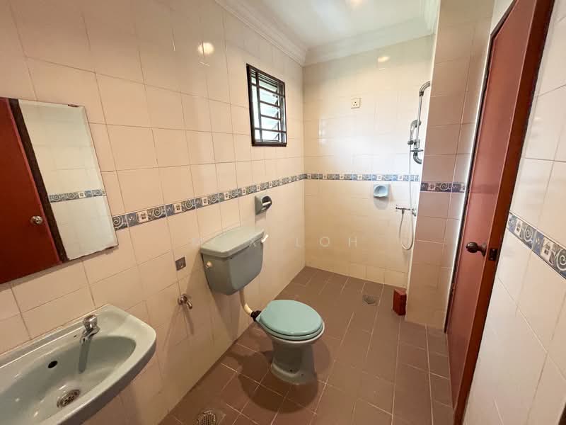 2-storey Terraced House for Sale in Kota Kemuning (Shah Alam) - Max Loh - Bathroom - PropertyGuru.com.my