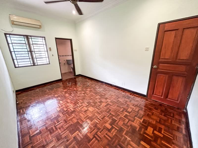 2-storey Terraced House for Sale in Kota Kemuning (Shah Alam) - Max Loh - Bedroom 3 - PropertyGuru.com.my