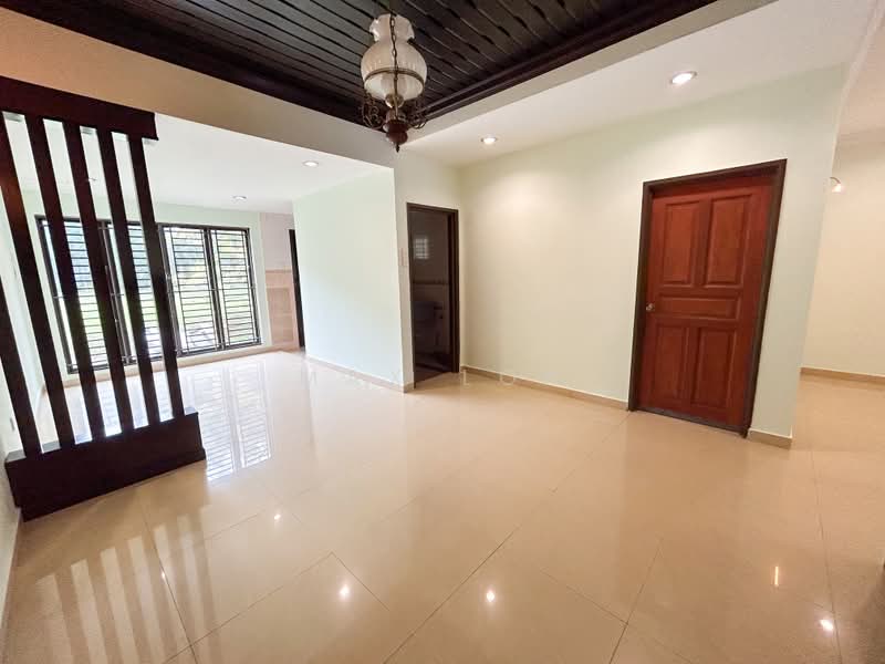 2-storey Terraced House for Sale in Kota Kemuning (Shah Alam) - Max Loh - Living Room - PropertyGuru.com.my