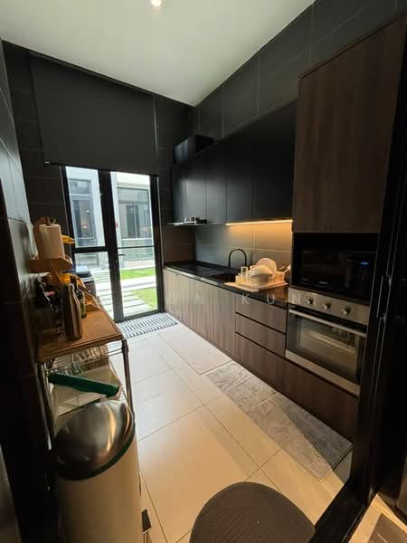 2-storey Terraced House for Rent in Puteri Harbour (Iskandar Puteri (Nusajaya)) - U Hon Kun - Kitchen - PropertyGuru.com.my