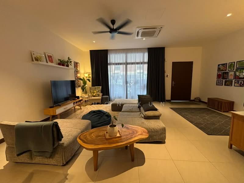 2-storey Terraced House for Rent in Puteri Harbour (Iskandar Puteri (Nusajaya)) - U Hon Kun - Living Room - PropertyGuru.com.my