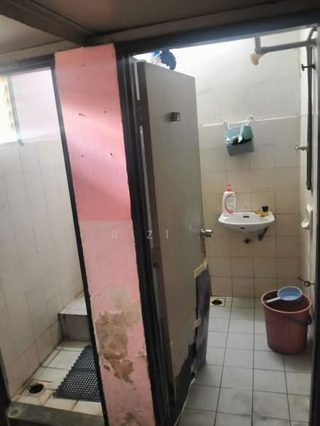 Flat for Sale at Taman Bukit Permai - RIZ1 . - Bathroom - PropertyGuru.com.my