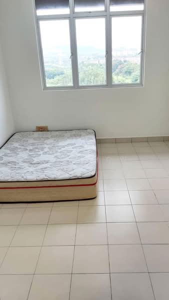 Pangsapuri untuk Disewa di Senibong Indah - Alex How - Bedroom - PropertyGuru.com.my