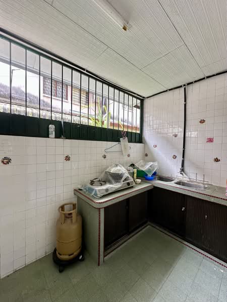 Rumah Teres 2 Tingkat untuk Dijual di Taman Ampang (Ipoh) - Levi Chong - Kitchen - PropertyGuru.com.my