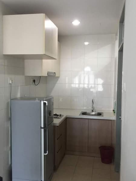Servis Apartment untuk Disewa di Pangsapuri Tanah Emas (Golden Sands) - Alex How - Kitchen - PropertyGuru.com.my