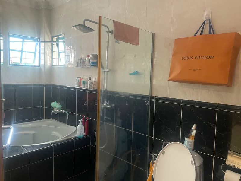 Rumah Berkembar untuk Dijual di Ampang (Selangor) - Zen Lim - Bathroom - PropertyGuru.com.my