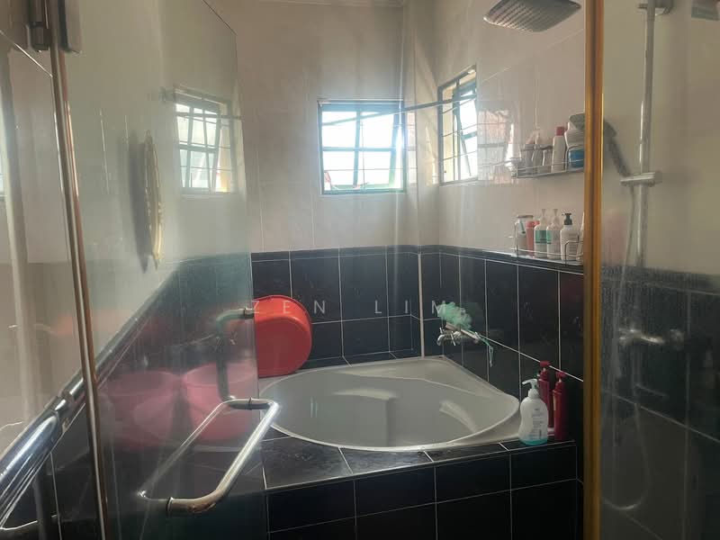 Rumah Berkembar untuk Dijual di Ampang (Selangor) - Zen Lim - Bathroom - PropertyGuru.com.my