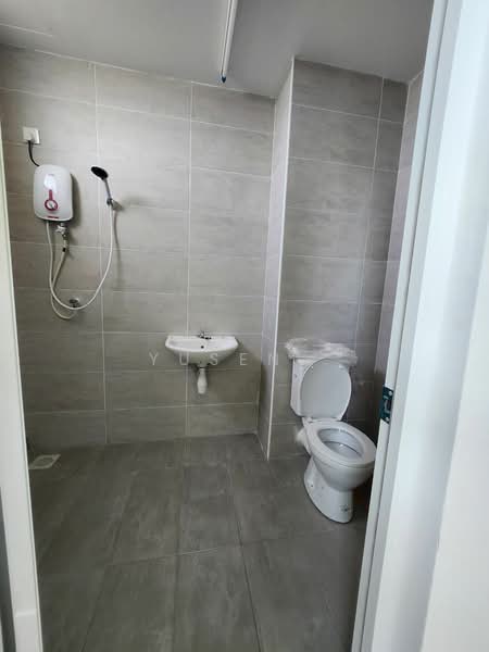 Kondominium untuk Disewa di Marminton Homes - Yusen . - Bathroom - PropertyGuru.com.my