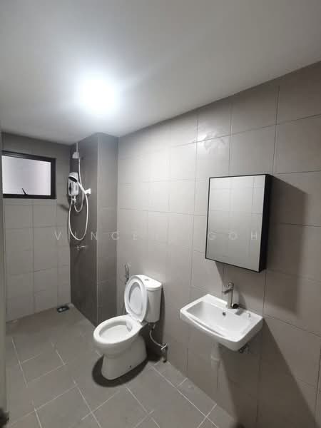 Service Residence for Sale at Residensi Bukit Tiara - Vincent Goh - Bathroom - PropertyGuru.com.my