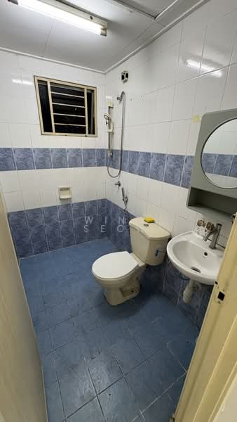 Kondominium untuk Dijual di Cengal Condominium - Wing Seow - Bathroom - PropertyGuru.com.my