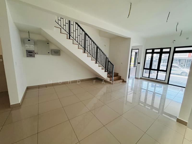 Rumah Teres 2 Tingkat untuk Dijual di Shah Alam (Selangor) - Mohd Fadzli - Living Room - PropertyGuru.com.my