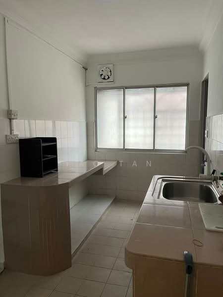 Flat for Rent at Lestari Apartment - Yao Tan - Kitchen - PropertyGuru.com.my