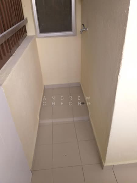 Rumah Teres 2 Tingkat untuk Dijual di Puchong (Selangor) - Andrew Cheong - Balcony - PropertyGuru.com.my