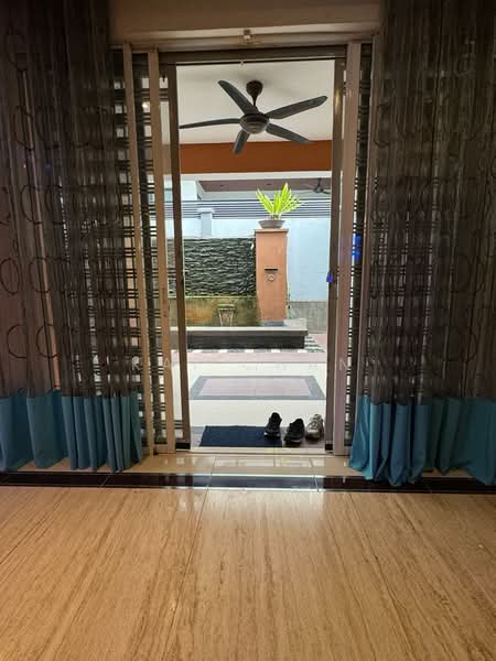 Rumah Berkembar untuk Dijual di Bandar Puteri Puchong (Puchong) - Kai Chan - Entrance - PropertyGuru.com.my