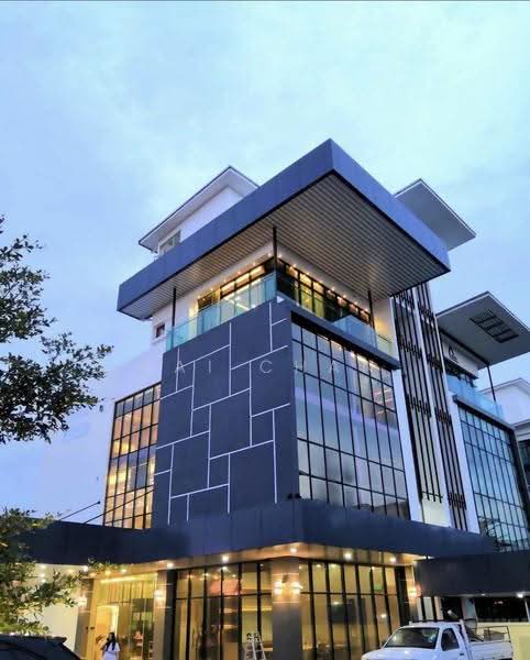Semi-D Factory for Sale in Taman Industri Pusat Bandar Puchong (Puchong) - Kai Chan - Exterior - PropertyGuru.com.my