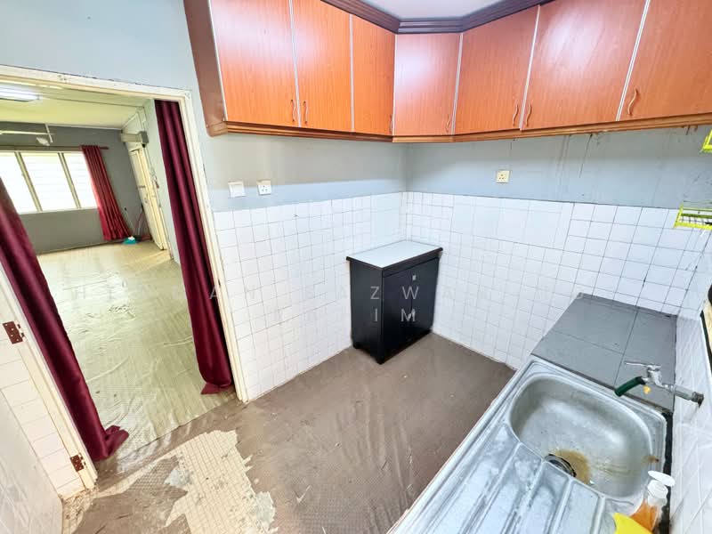 Rumah Flat untuk Dijual di PKNS Seksyen 6 Bandar Baru Bangi - Herman Sazwan Nor Rahim - Kitchen - PropertyGuru.com.my