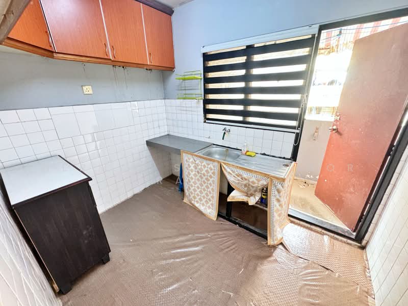 Rumah Flat untuk Dijual di PKNS Seksyen 6 Bandar Baru Bangi - Herman Sazwan Nor Rahim - Kitchen - PropertyGuru.com.my