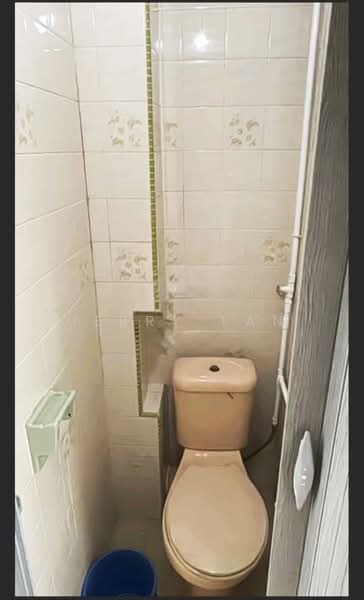 Rumah Flat untuk Disewa di Solok Sungai Ara - Jerry Tan - Bathroom - PropertyGuru.com.my